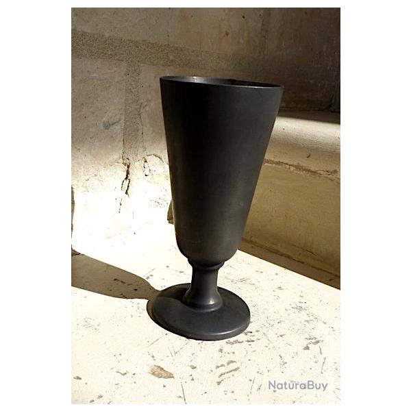 Verre en �tain massif ou hanap