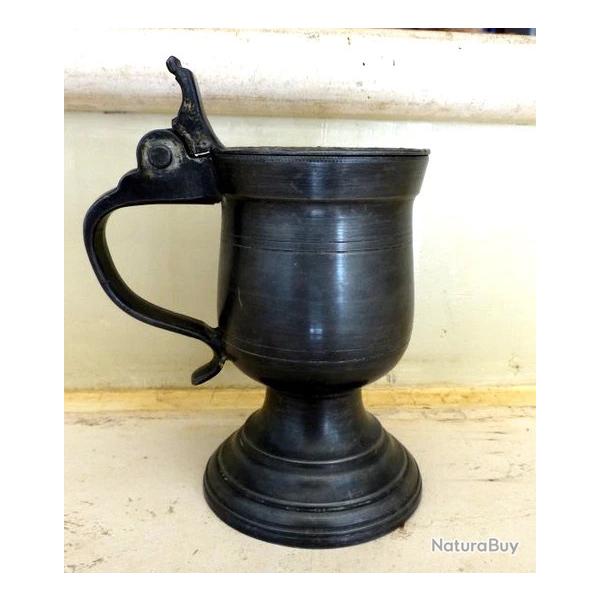 Pichet en �tain ancien