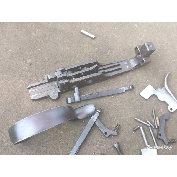 Lot de pi�ces pour fusil superpos� calibre 12 Angelo Zoli