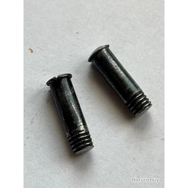 DEUX VISSES  D'ASSEMBLAGE  CARCASSE  POUR PISTOLET  SEMI-AUTOMATIQUE CLEMENT Cat  D.