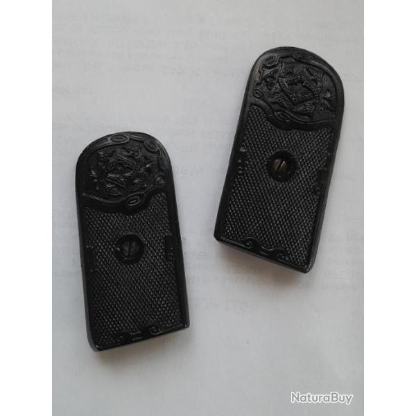 JEUX DE PLAQUETTES POUR PISTOLET  SEMI-AUTOMATIQUE  CHARLES  CLEMENT Cat  D.