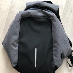 Sac &agrave; Dos Mixte R&eacute;sistant &agrave; l'Eau gris et noir marque Sacetanche