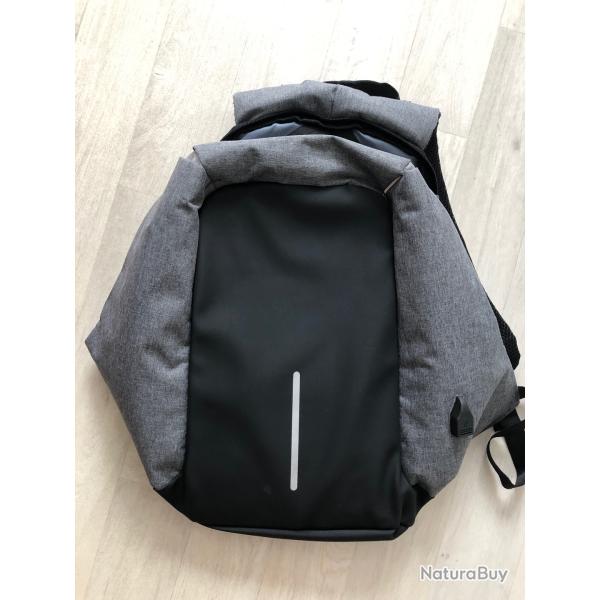 Sac � Dos Mixte R�sistant � l'Eau gris et noir marque Sacetanche