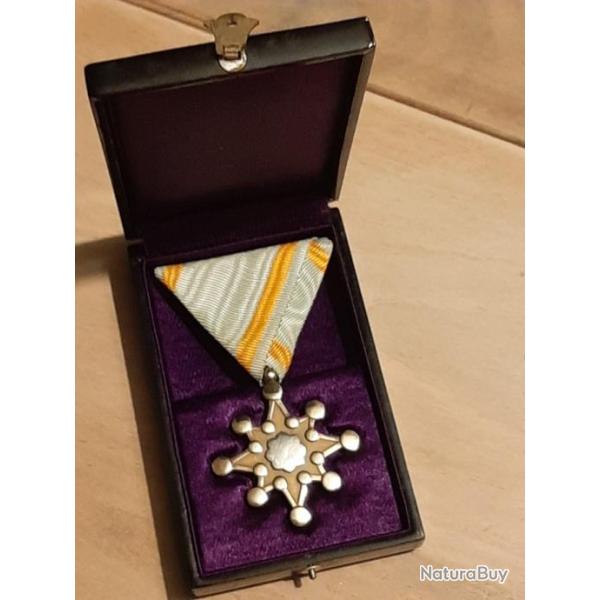 D�coration Ordre du Tr�sor Sacr� de 7�me classe en vermeil, argent plaqu� or. Rare.
