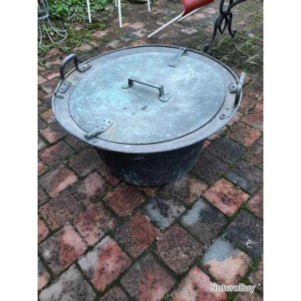 �norme marmite en cuivre pour faire cuire ou d�coratif