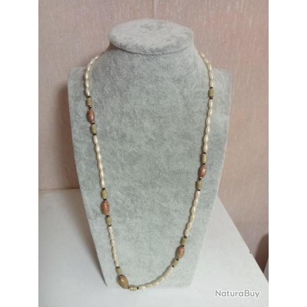 collier ancien longueur 30 cm ferm�