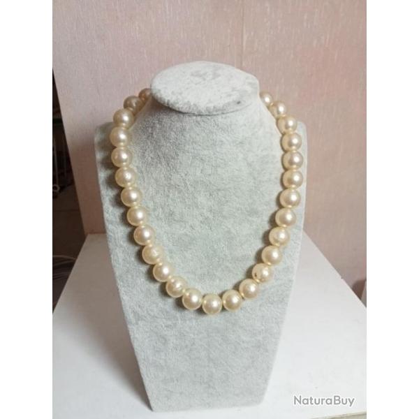 collier ancien grosse perle longueur 22 cm ferm�