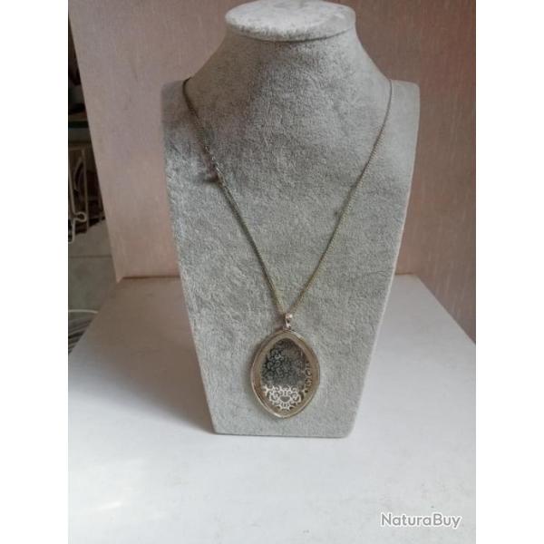 collier ancien longueur 47 cm ferm�