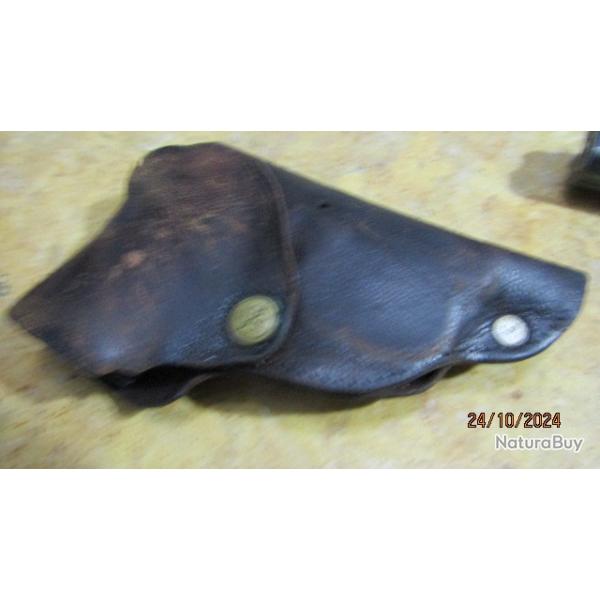 ETUI  cuir court pour ceinturon pistolet 6.35 32 acp usag�