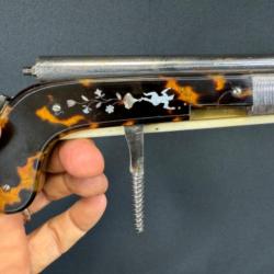 couteau pistolet de grand luxe