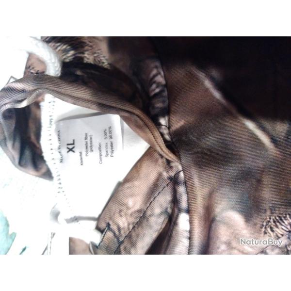 Sweat � capuche motif sanglier