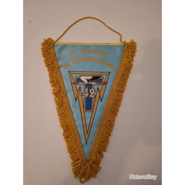 Fanion 42 regiment de transmission