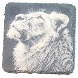 Dessous de verre carr&eacute; en ardoise de 10 cm t&ecirc;te de lion
