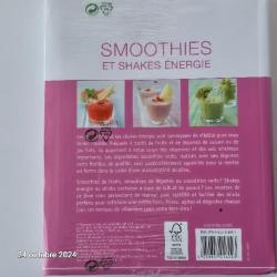Petits g&acirc;teaux , smoothies et shakes energie, lot de 2 petits livres neufs