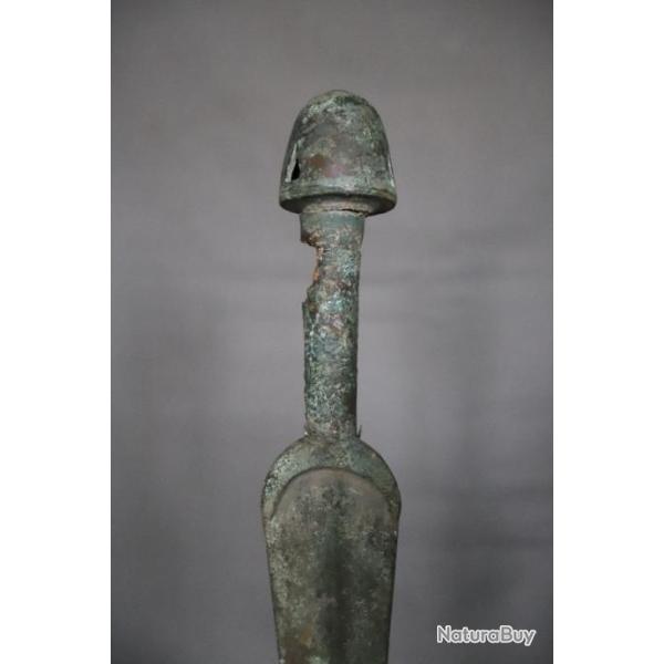 Ep�e courte acinaces � pommeau boule - Perse Archaique, Luristan, d�but du 1er mill�naire avant J.C.