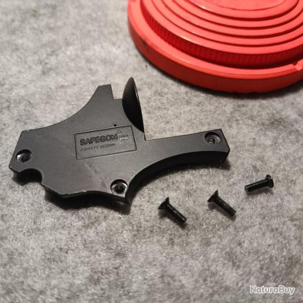 SAFEGOM Cal11.6 - pices - Plaque + Vis