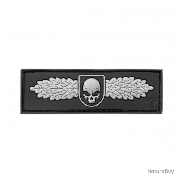Patch PVC "SKULL BADGE" noir JTG�