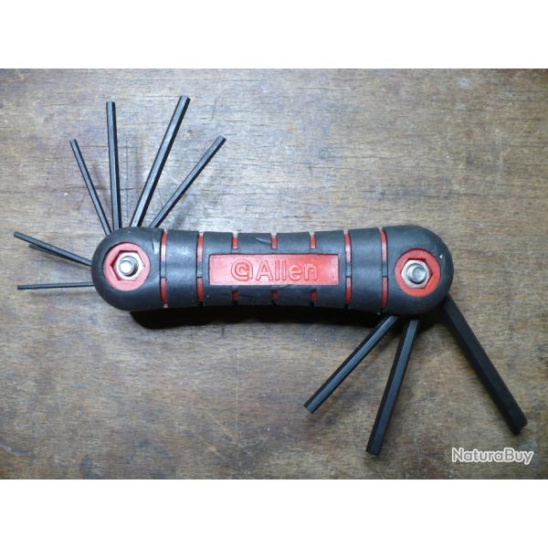 CLES ALLEN EN DIMENSIONS AMERICAINES