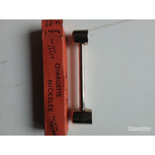 Une chargette chrom�es pour calibre 12x70