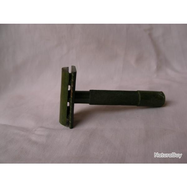 WW2/POSTWAR FRANCE RASOIR A RASER MILITAIRE ARM�E FRANCAISE " MADE IN FRANCE " be
