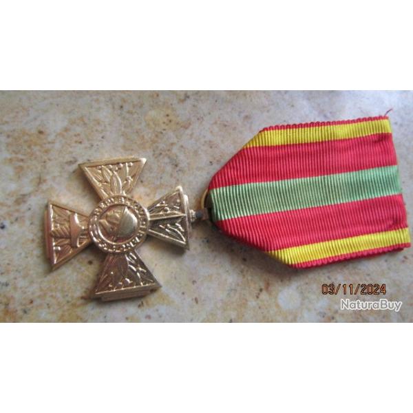 m�daille engag�s volontaires Croix du Combattant Volontaire 1939-1945 ww2 seconde guerre ruban cousu