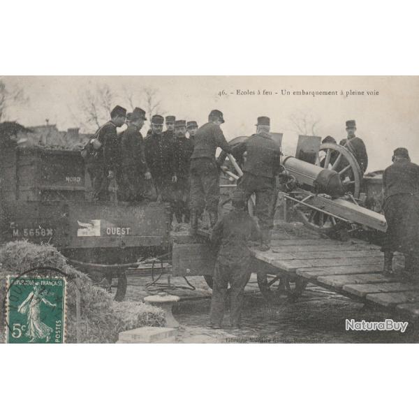 Carte Postale ECOLE A FEU - EMBARQUEMENT A PLEINE VOIE