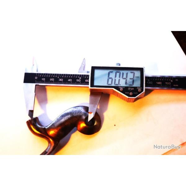 Chien  poin�onn�  � percussion pr�1890   n�74  (B