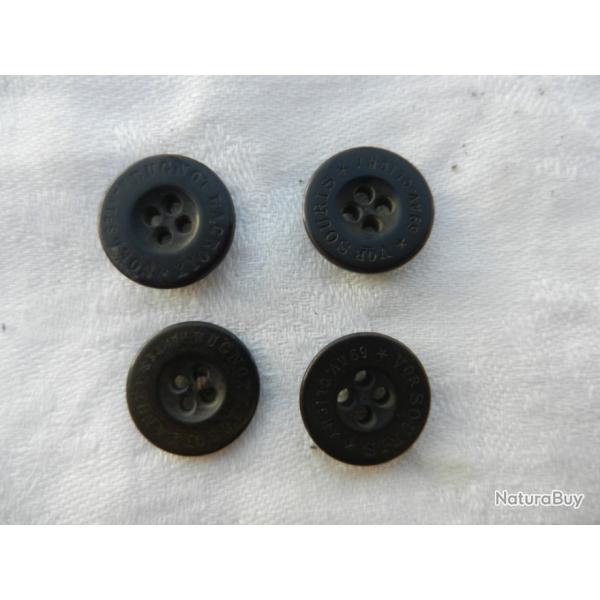 lot de 4 anciens boutons d'uniforme militaire diam�tre 17 mm