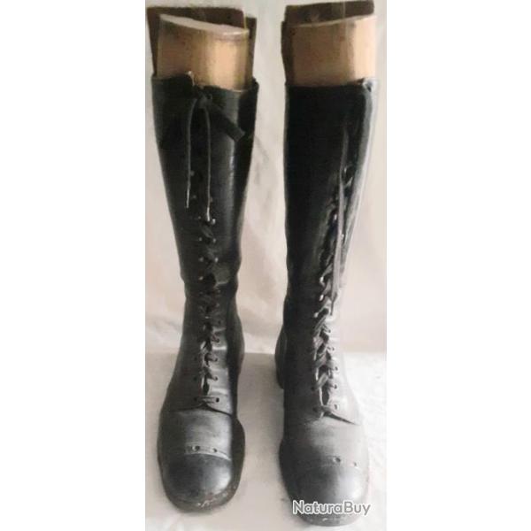 FR400713.a Botte d'officier � lacet dite � l'aviateur