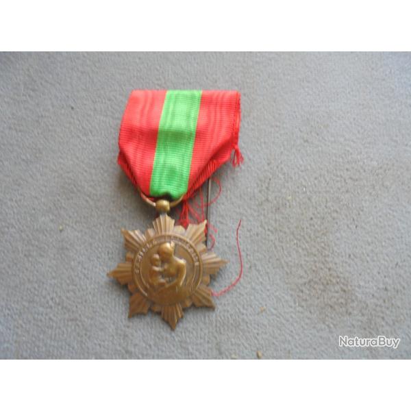 m�daille Famille Fran�aise Minist�re de l'Hygiene