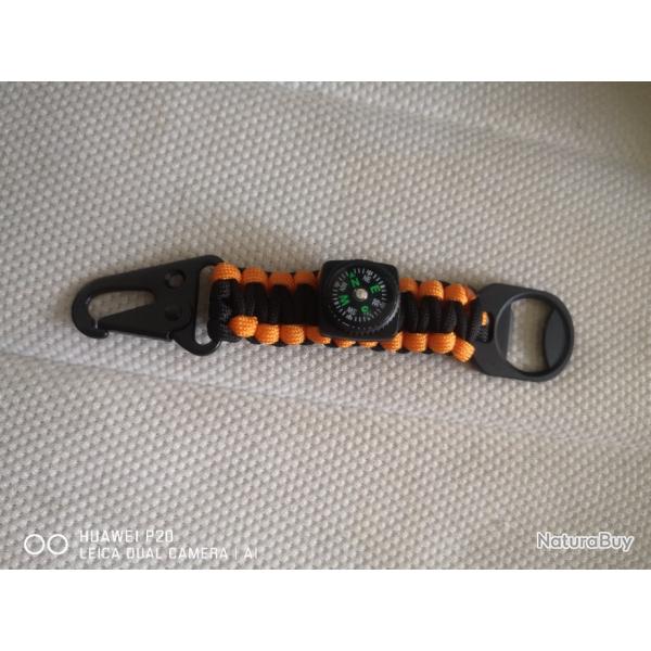 Porte cl�s en paracorde 4 en 1, d�capsuleurs