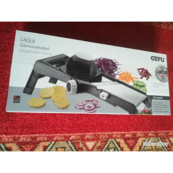 SUPER MANDOLINE � LEGUMES  "GEFU" qualit� professionnelle.