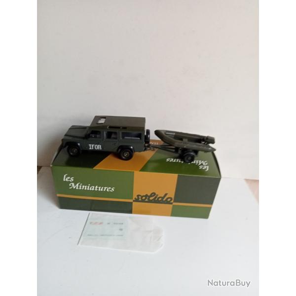 solido France militaire le land rover 110 et le zodiac neuf avec accessoires 1:43