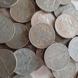 Bon lot de 20 pi&egrave;ces fran&ccedil;aises de 10 francs, dates diverses.