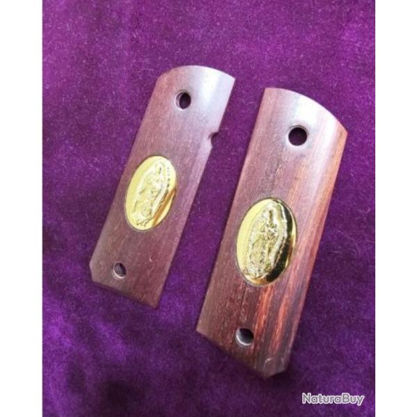 Plaquettes 1911 - bois et m�daillon plaqu� or Vierge marie style Mexico / Texas / Colombia