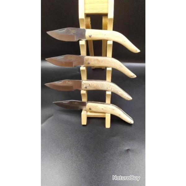 LOT DE 4 COUTEAUX  MANCHE BOIS DE PLATANE GRAVURE POSSIBLE SUR DEMANDE 0129