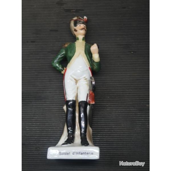 Figurine porcelaine soldat d infanterie 23 cm REF @