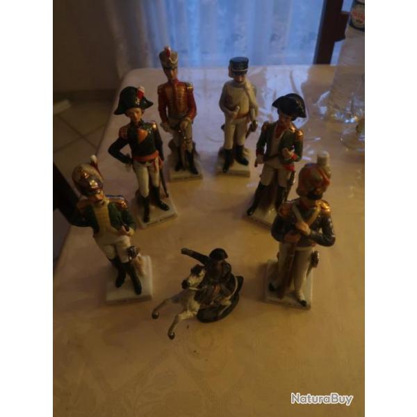 Lot 7 figurines porcelaine et plomb (ou �tain) soldat et officier de l'empire REF @