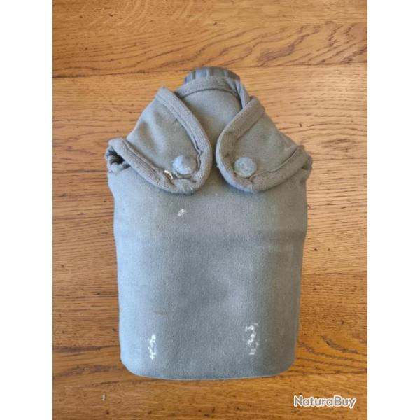 Gourde fran�aise avec quart