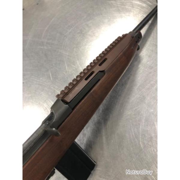 Garde main ventile polym�re  brun pour carabine usm1 avec rail picatinny. Sur toute la longueur