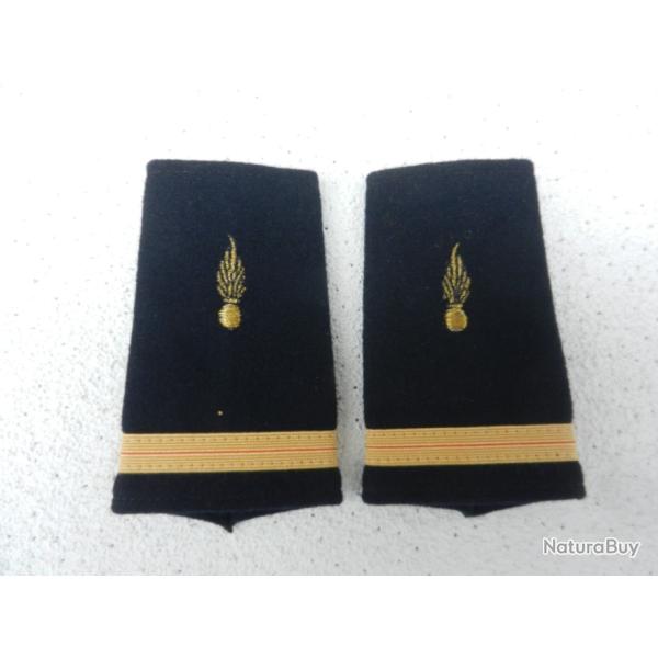 paire de fourreaux d'�paules d'infanterie adjudant