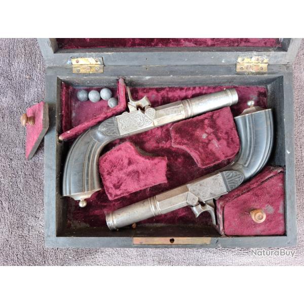 Belle paire de pistolets