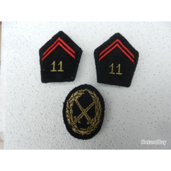 paire de pattes de col 11�me r�giment du g�nie et un brevet sup�rieur