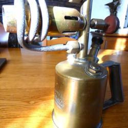 SUPERBE ET IMPOSANTE LAMPE A SOUDER (( MARQUE EXPRESS )) POUR COLLECTION OBJETS DIVERS OU FONCTION