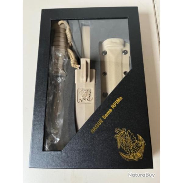 Poignard, dague du 8 eme RPIMA , r�giment parachutistes d'infanterie de marine, TAP.