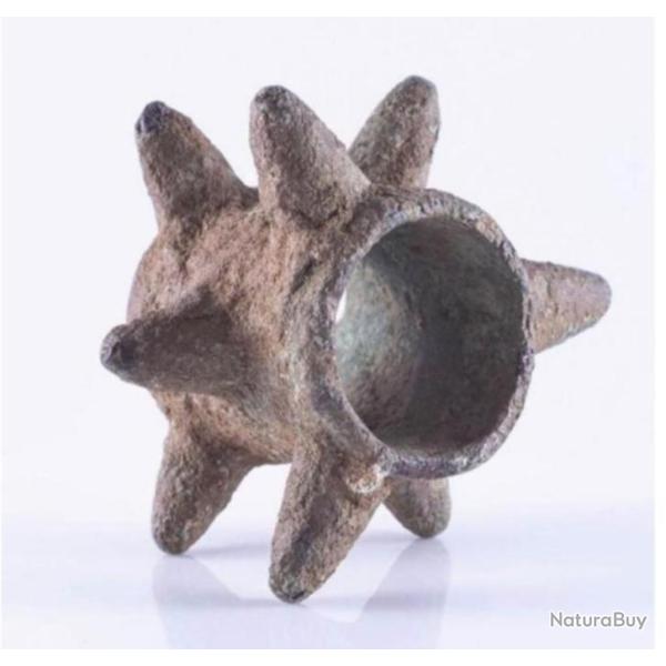 TETE DE MASSE ROMAINE EN BRONZE (llle - ler si�cle AV - JC). Roman mace, ae