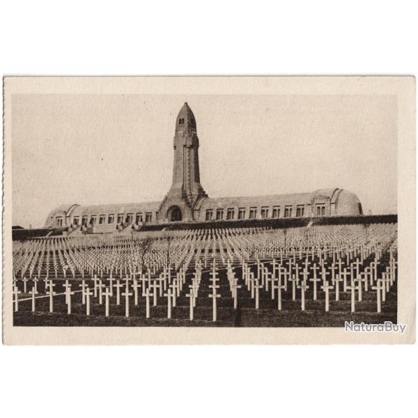 CPA MILITARIA  -  L'OSSUAIRE DE DOUAUMONT ET LE CIMETI�RE NATIONAL