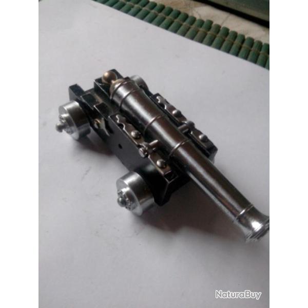 Canon de bord� a amorces