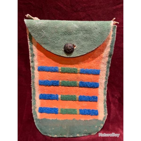 Jolie pochette indien des plaines perl�e   Indianiste