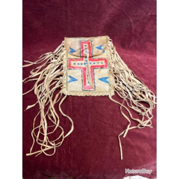 Jolie pochette en rawhide  indien des plaines � franges